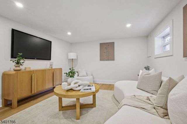 315 Mountain Ave, New Providence Boro, NJ 07974