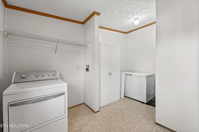 2943 Flicker Lane, Dandridge, TN 37725