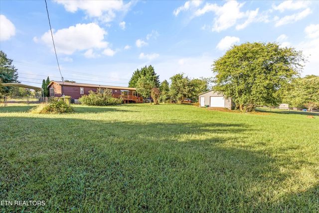 2943 Flicker Lane, Dandridge, TN 37725