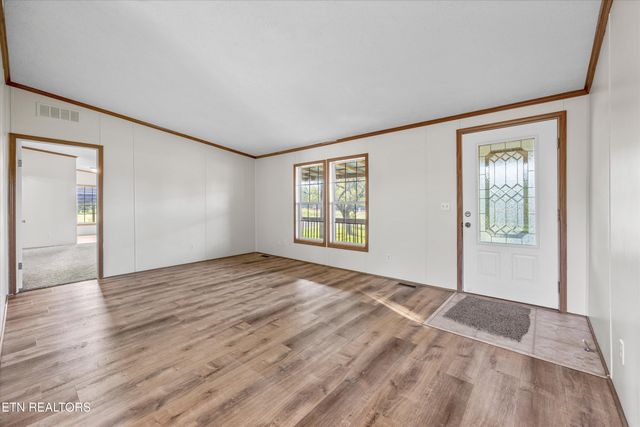 2943 Flicker Lane, Dandridge, TN 37725