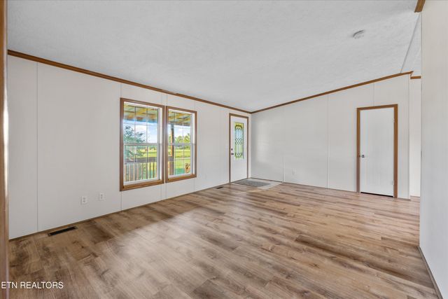 2943 Flicker Lane, Dandridge, TN 37725