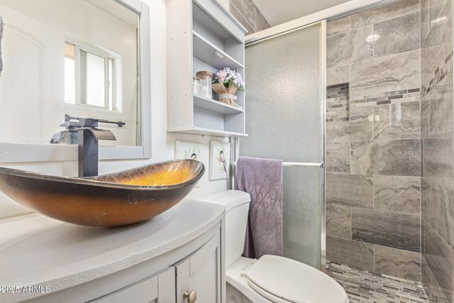 6821 W CAMPBELL Avenue, Phoenix, AZ 85033