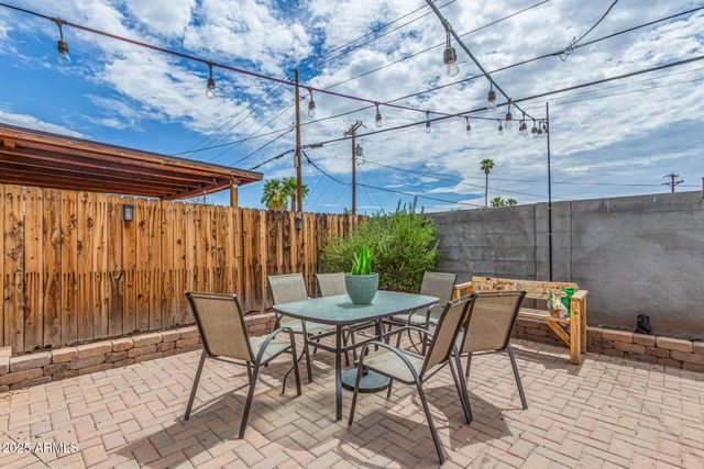 6821 W CAMPBELL Avenue, Phoenix, AZ 85033