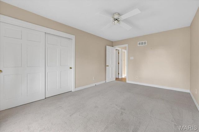 12044 Carberry Place, Town And Country, MO 63131