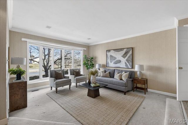 12044 Carberry Place, Town And Country, MO 63131