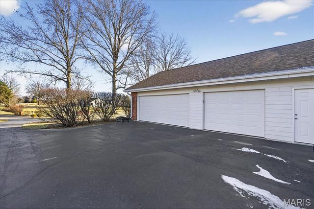 12044 Carberry Place, Town And Country, MO 63131