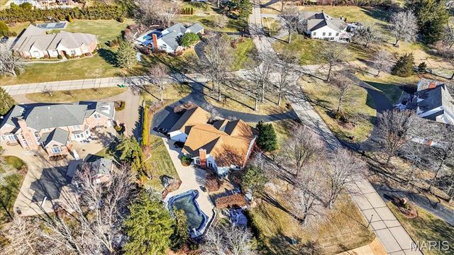 12044 Carberry Place, Town And Country, MO 63131