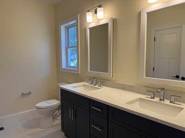 55 Wilderness Drive, Nashua, NH 03062