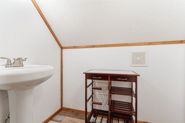 510 Cr-340, Eureka Springs, AR 72632