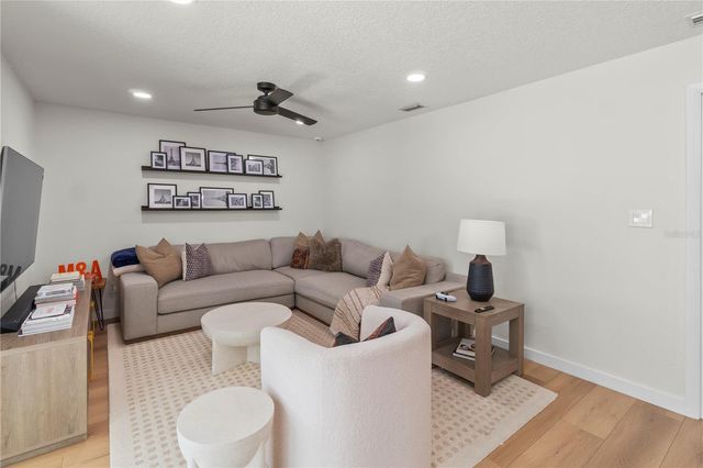 5132 TELLSON PLACE, Orlando, FL 32812
