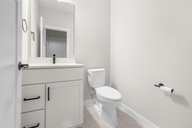 22332 Lilac Way, Forest Lake, MN 55025