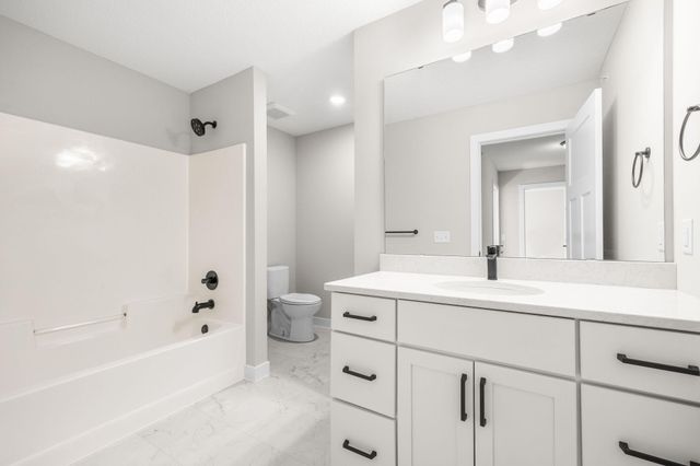 22332 Lilac Way, Forest Lake, MN 55025