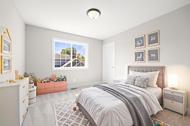 22332 Lilac Way, Forest Lake, MN 55025