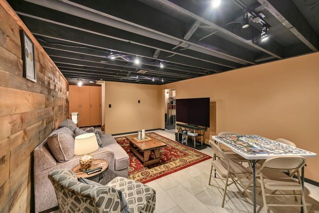 N68W13566 Ranch ROAD, Menomonee Falls, WI 53051