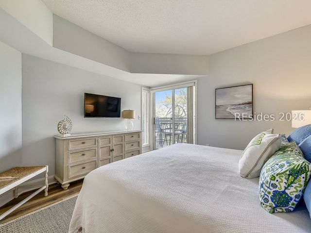 77 Ocean Ln Apt 210, Hilton Head Island, SC 29928