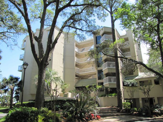 77 Ocean Ln Apt 210, Hilton Head Island, SC 29928