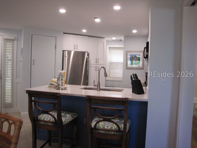 77 Ocean Ln Apt 210, Hilton Head Island, SC 29928