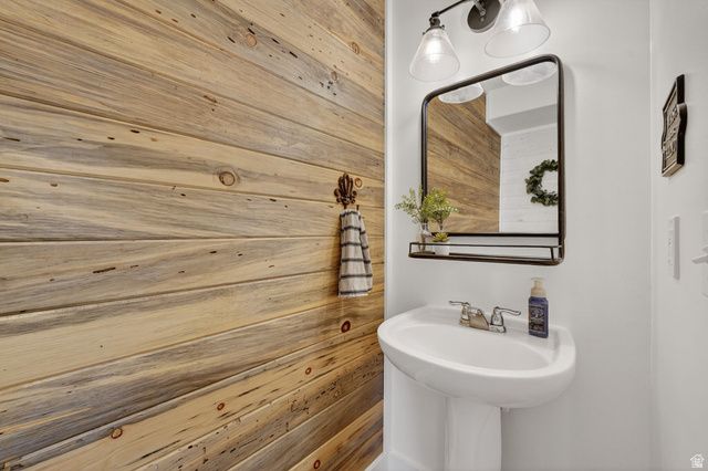 114 N 2825 W, West Point, UT 84015