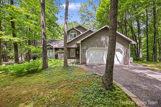 10288 Hathaway Drive, Greenville, MI 48838