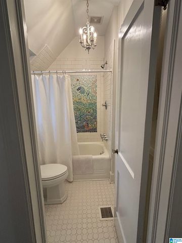 2200 S 21ST AVENUE, Birmingham, AL 35223