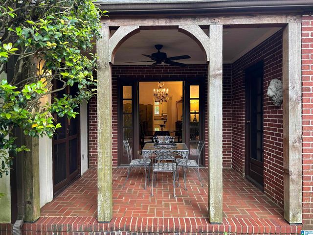 2200 S 21ST AVENUE, Birmingham, AL 35223