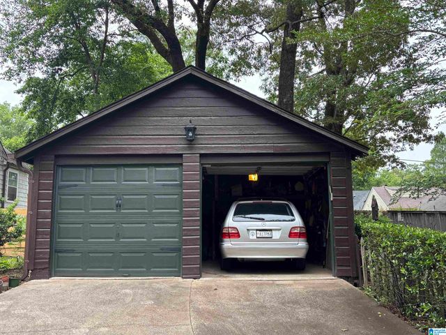 2200 S 21ST AVENUE, Birmingham, AL 35223