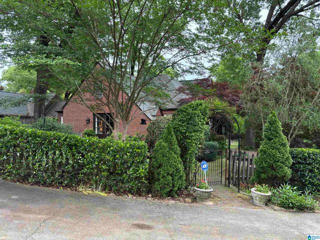 2200 S 21ST AVENUE, Birmingham, AL 35223