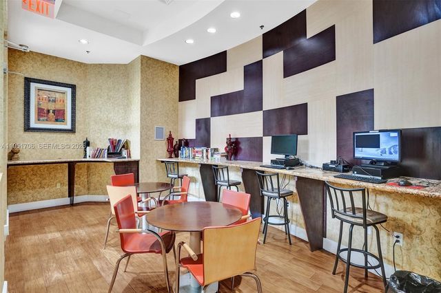 1830 Radius Dr 624, Hollywood, FL 33020