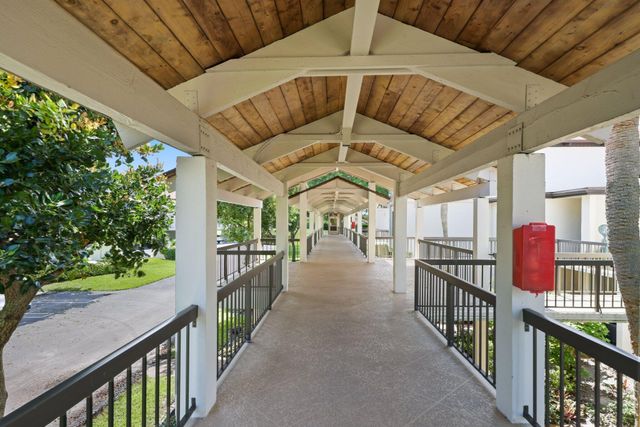800 Greensward Court 203- I, Delray Beach, FL 33445