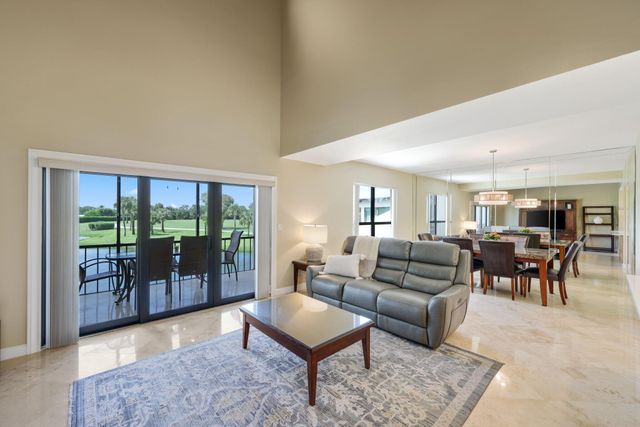 800 Greensward Court 203- I, Delray Beach, FL 33445