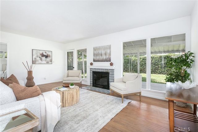 7513 Oak Park, Lake Balboa, CA 91406