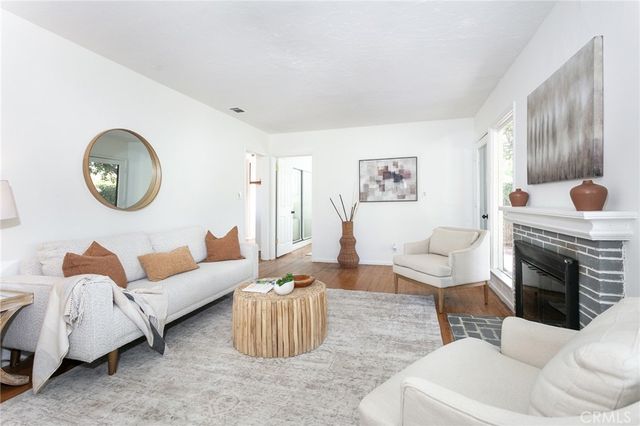 7513 Oak Park, Lake Balboa, CA 91406