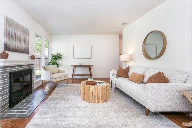 7513 Oak Park, Lake Balboa, CA 91406