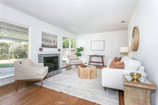 7513 Oak Park, Lake Balboa, CA 91406