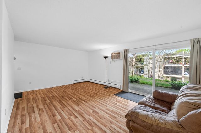 12826 Nicollet Avenue 102, Burnsville, MN 55337