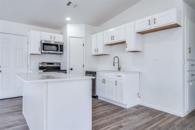 1221 SW 78th Terrace, Oklahoma City, OK 73139