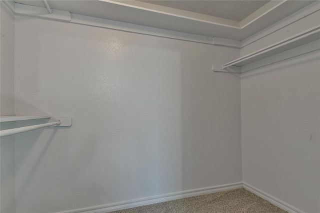 13917 E Crossing Way, Edmond, OK 73013