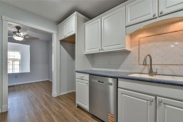 13917 E Crossing Way, Edmond, OK 73013