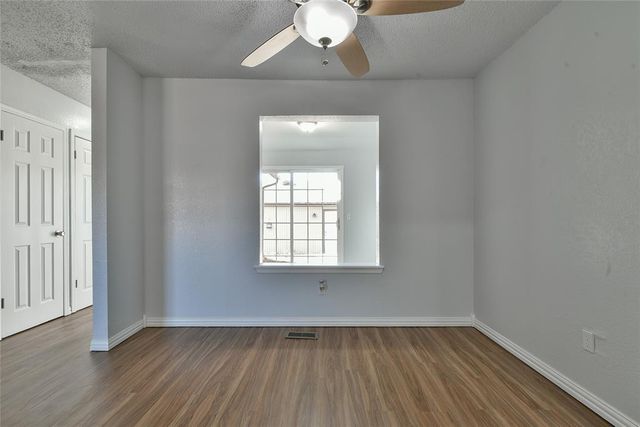 13917 E Crossing Way, Edmond, OK 73013