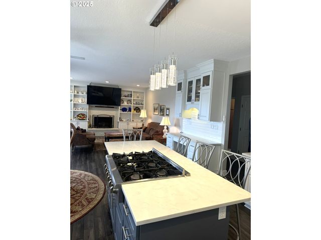 11782 Se MOUNTAIN SUN Dr, Clackamas, OR 97015