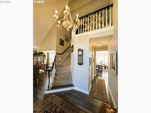 11782 Se MOUNTAIN SUN Dr, Clackamas, OR 97015