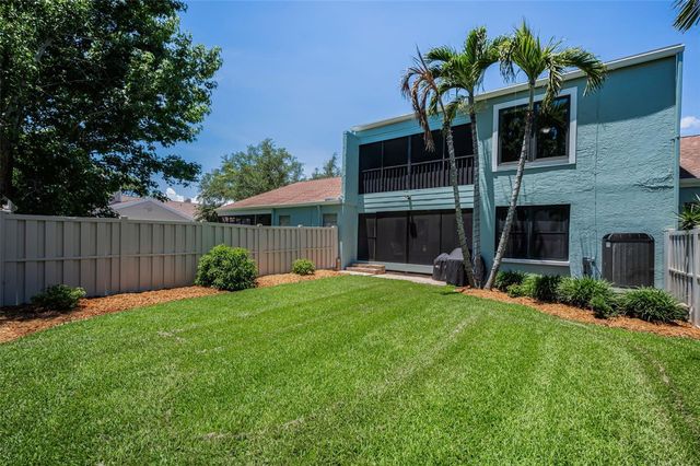 932 MYAKKA COURT NE, St Petersburg, FL 33702