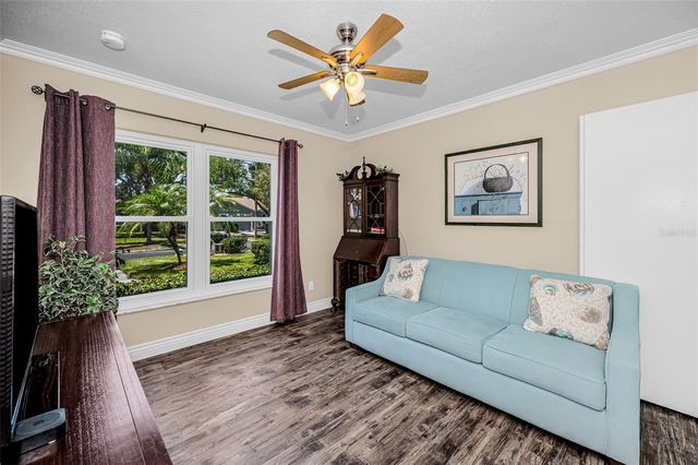 932 MYAKKA COURT NE, St Petersburg, FL 33702