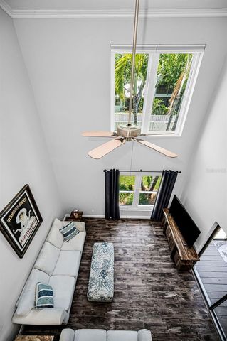 932 MYAKKA COURT NE, St Petersburg, FL 33702