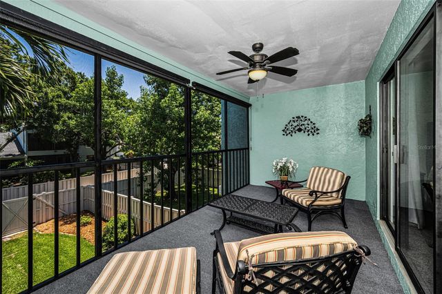 932 MYAKKA COURT NE, St Petersburg, FL 33702
