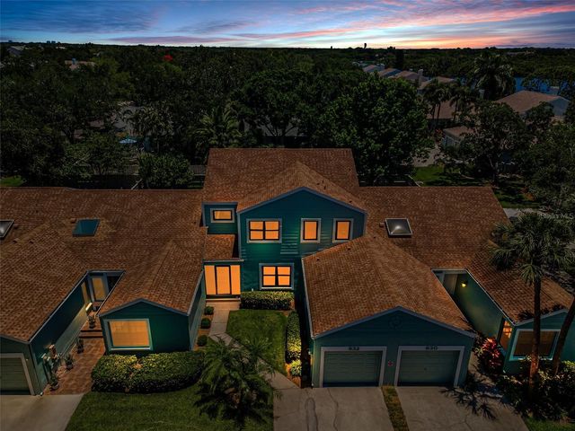 932 MYAKKA COURT NE, St Petersburg, FL 33702