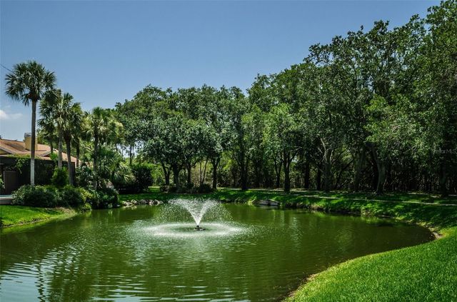 932 MYAKKA COURT NE, St Petersburg, FL 33702