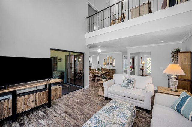 932 MYAKKA COURT NE, St Petersburg, FL 33702