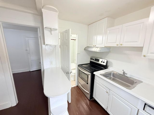 4343 Pinewood Avenue, West Palm Beach, FL 33407
