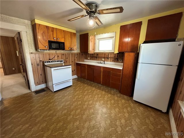 2648 Ontario Avenue, Niagara Falls, NY 14305